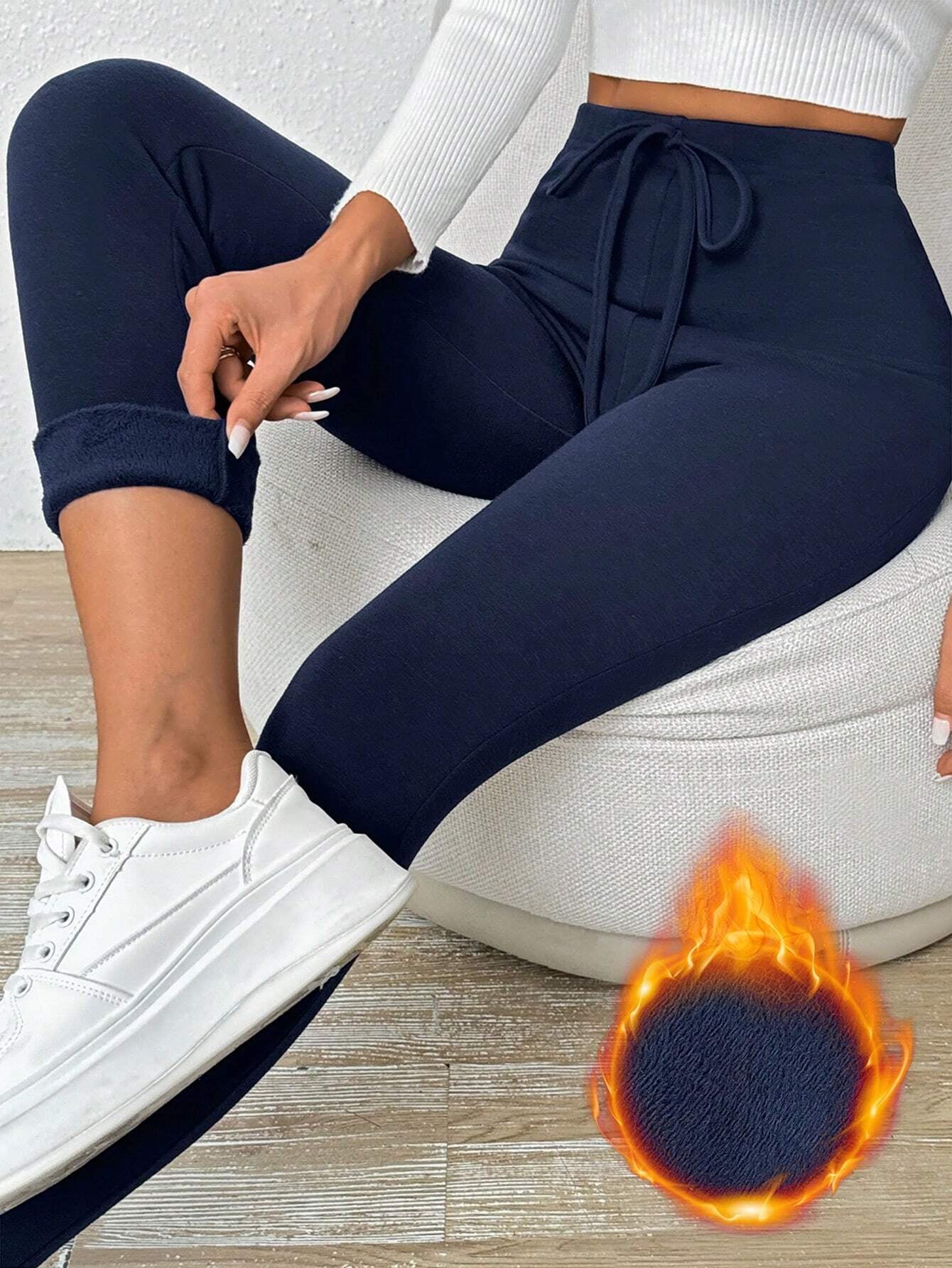 SHEIN Chicease Knot Front Thermal Lined Leggings